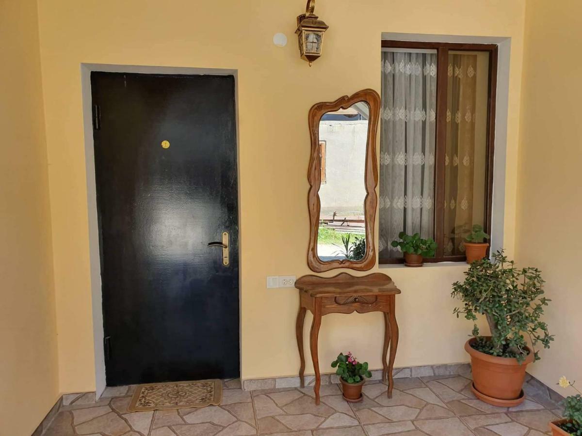 Guesthouse Kurdiani In ميستيا المظهر الخارجي الصورة